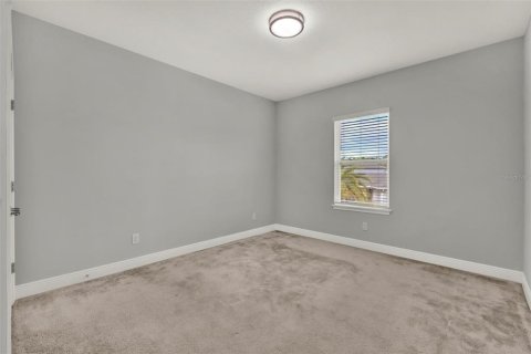 Casa en venta en Orlando, Florida, 4 dormitorios, 257.15 m2 № 1690611 - foto 5