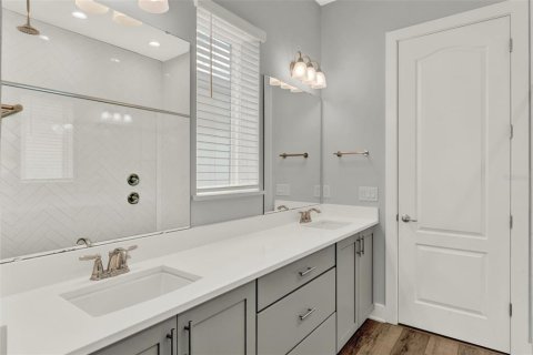 Casa en venta en Orlando, Florida, 4 dormitorios, 257.15 m2 № 1690611 - foto 24