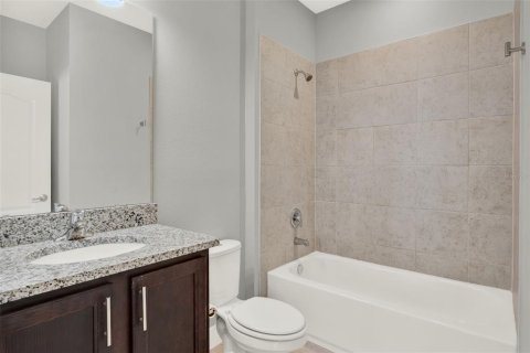 Casa en venta en Orlando, Florida, 4 dormitorios, 257.15 m2 № 1690611 - foto 6