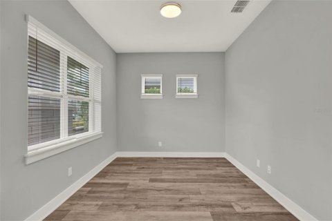 Casa en venta en Orlando, Florida, 4 dormitorios, 257.15 m2 № 1690611 - foto 12