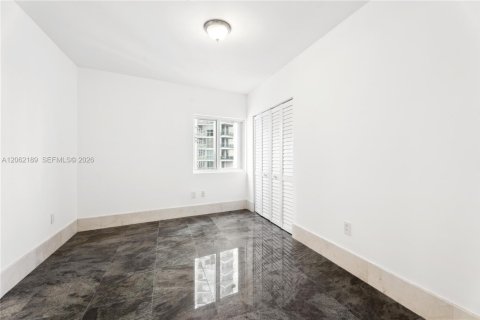 Copropriété à louer à Miami, Floride: 5 chambres, 317.73 m2 № 2254762 - photo 25