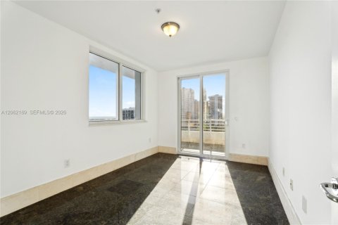 Copropriété à louer à Miami, Floride: 5 chambres, 317.73 m2 № 2254762 - photo 21