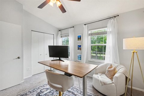 Townhouse in Tampa, Florida 2 bedrooms, 110 sq.m. № 2385852 - photo 17