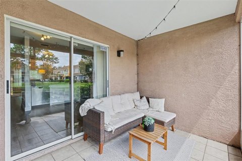 Townhouse in Tampa, Florida 2 bedrooms, 110 sq.m. № 2385852 - photo 25