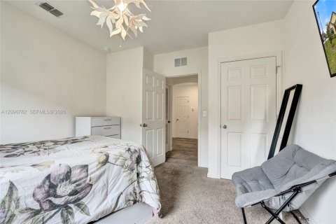 Villa ou maison à vendre à Port St. Lucie, Floride: 4 chambres, 173.45 m2 № 2390182 - photo 24