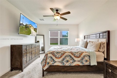 Villa ou maison à vendre à Port St. Lucie, Floride: 4 chambres, 173.45 m2 № 2390182 - photo 18