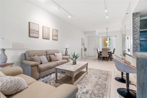 Condo in Boca Raton, Florida, 2 bedrooms  № 1927922 - photo 5