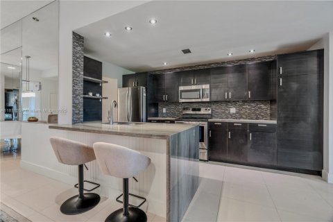 Condo in Boca Raton, Florida, 2 bedrooms  № 1927922 - photo 9