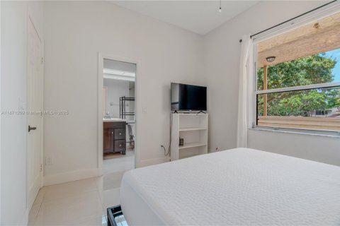 Condo in Boca Raton, Florida, 2 bedrooms  № 1927922 - photo 16