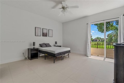 Condo in Boca Raton, Florida, 2 bedrooms  № 1927922 - photo 20