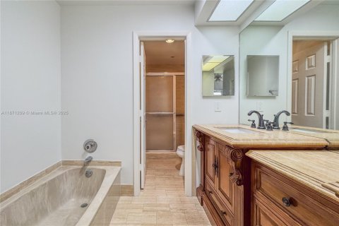 Condo in Boca Raton, Florida, 2 bedrooms  № 1927922 - photo 23