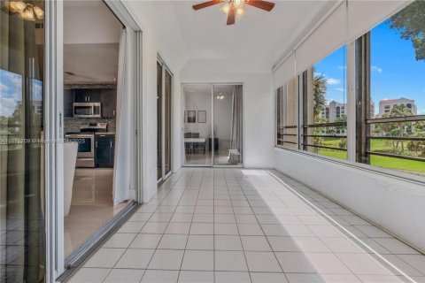 Copropriété à louer à Boca Raton, Floride: 2 chambres, 122.91 m2 № 1927922 - photo 13