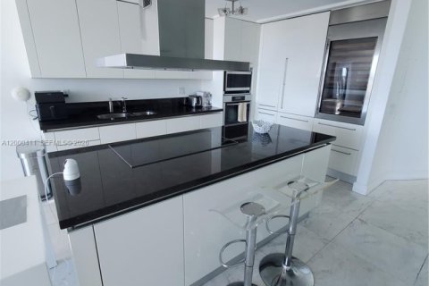 Condo in Aventura, Florida, 2 bedrooms  № 2066662 - photo 10