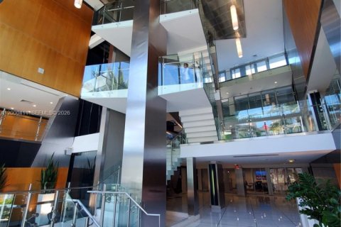 Condo in Aventura, Florida, 2 bedrooms  № 2066662 - photo 2