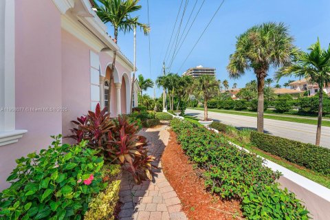 Купить виллу или дом в Джуно-Бич, Флорида 7 комнат, 267.93м2, № 1967851 - фото 29