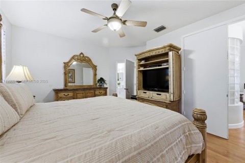 Купить виллу или дом в Лейк-Уорт, Флорида 18 комнат, 283.26м2, № 1991122 - фото 22