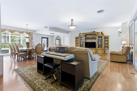 Купить виллу или дом в Лейк-Уорт, Флорида 18 комнат, 283.26м2, № 1991122 - фото 16