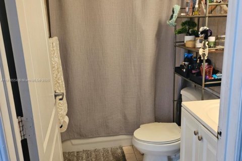 Copropriété à vendre à Hallandale Beach, Floride: 2 chambres, 63.73 m2 № 1942786 - photo 8