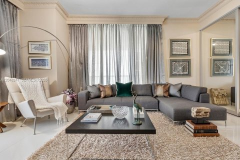 Condominio en venta en Bal Harbour, Florida, 2 dormitorios, 156.54 m2 № 2186143 - foto 5