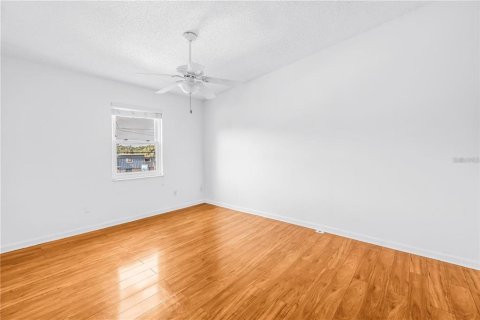 Touwnhouse à louer à Tampa, Floride: 2 chambres, 130.81 m2 № 2423615 - photo 23
