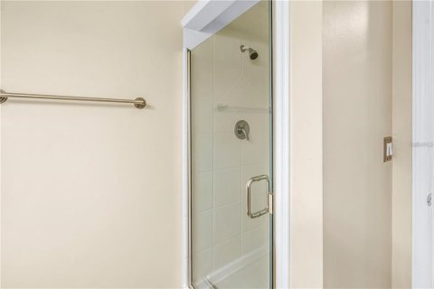 Touwnhouse à louer à Tampa, Floride: 2 chambres, 130.81 m2 № 2423615 - photo 18