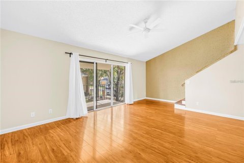 Touwnhouse à louer à Tampa, Floride: 2 chambres, 130.81 m2 № 2423615 - photo 21