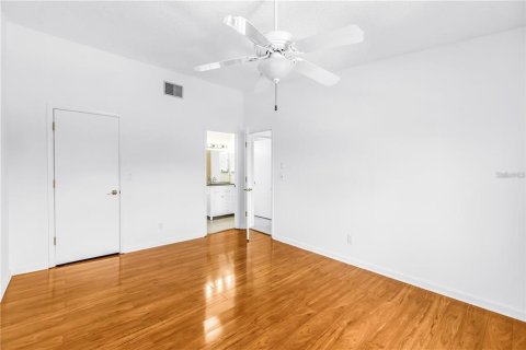 Touwnhouse à louer à Tampa, Floride: 2 chambres, 130.81 m2 № 2423615 - photo 24