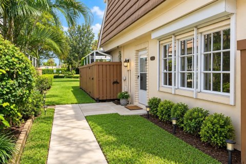 Touwnhouse à vendre à Palm Beach Gardens, Floride: 3 chambres, 161.65 m2 № 2409434 - photo 10