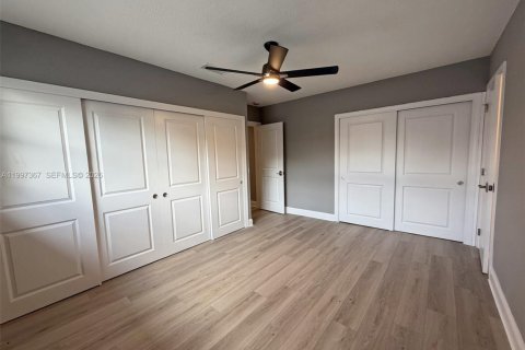 Casa en venta en Plantation, Florida, 3 dormitorios, 169.27 m2 № 2249372 - foto 12