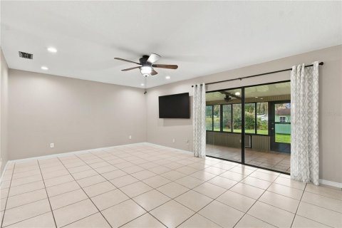 Villa ou maison à vendre à Zephyrhills, Floride: 2 chambres, 109.25 m2 № 2406233 - photo 23