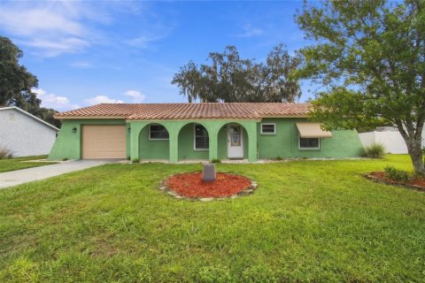 Villa ou maison à vendre à Zephyrhills, Floride: 2 chambres, 109.25 m2 № 2406233 - photo 2