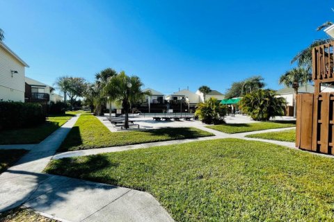 Condo in West Palm Beach, Florida, 1 bedroom № 2188096 - photo 5