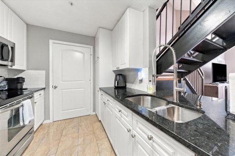 Copropriété à vendre à Tampa, Floride: 2 chambres, 112.88 m2 № 2423731 - photo 6