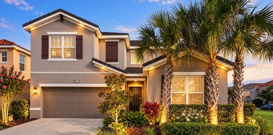 Villa ou maison à Davenport, Floride 7 chambres, 337.42 m2 № 2433600