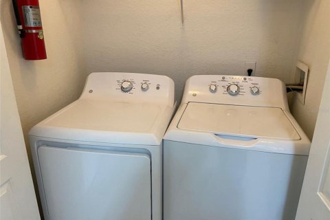 Condominio en alquiler en Orlando, Florida, 2 dormitorios, 107.77 m2 № 1808598 - foto 8