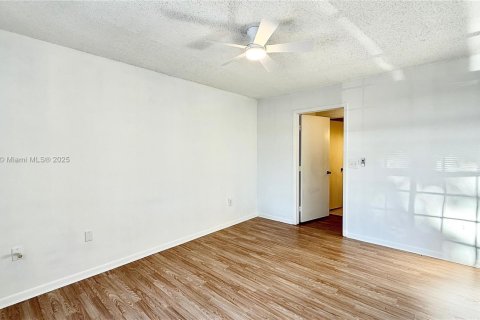 Copropriété à louer à West Palm Beach, Floride: 1 chambre, 62.8 m2 № 1970999 - photo 18