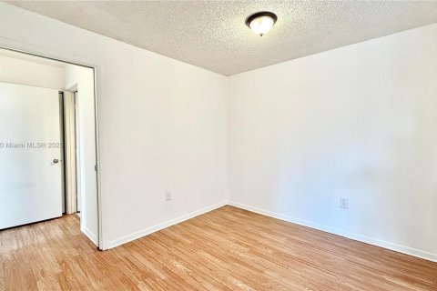 Copropriété à louer à West Palm Beach, Floride: 1 chambre, 62.8 m2 № 1970999 - photo 8