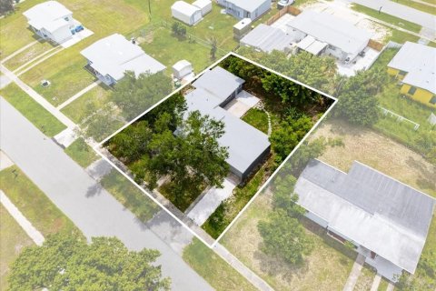 House in Port Charlotte, Florida 3 bedrooms, 128.39 sq.m. № 1851423 - photo 28