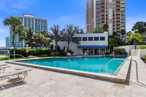 Condominio en alquiler en Sarasota, Florida, 2 dormitorios, 141.95 m2 № 1720425 - foto 29