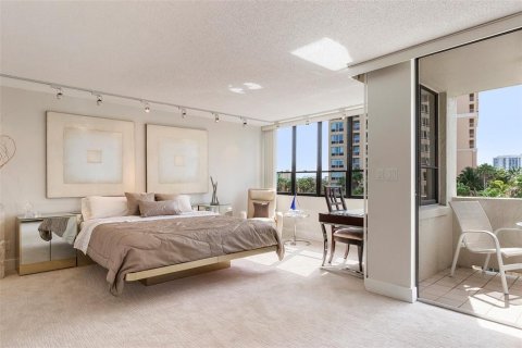 Condominio en alquiler en Sarasota, Florida, 2 dormitorios, 141.95 m2 № 1720425 - foto 19