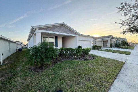 Villa ou maison à louer à Haines City, Floride: 4 chambres, 162.58 m2 № 2310088 - photo 3