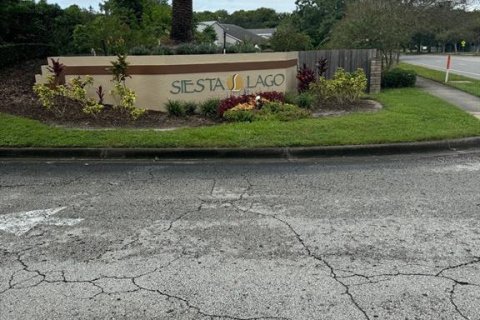 Condo in Orlando, Florida, 2 bedrooms  № 2400324 - photo 23