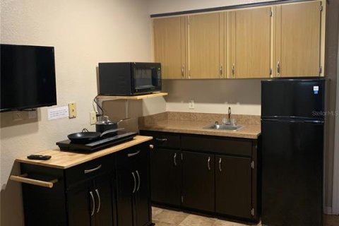 Condo in Kissimmee, Florida, 1 bedroom № 2118136 - photo 6