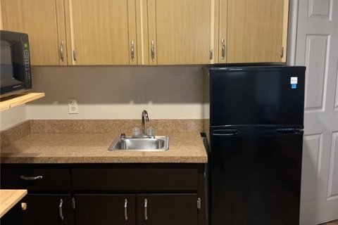 Condo in Kissimmee, Florida, 1 bedroom № 2118136 - photo 9
