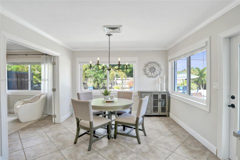 House in Oakland Park, Florida 3 bedrooms, 109.25 sq.m. № 1954258 - photo 13