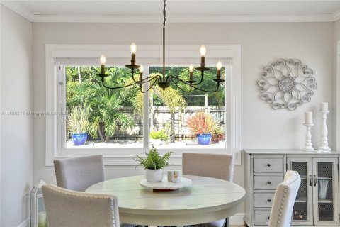 House in Oakland Park, Florida 3 bedrooms, 109.25 sq.m. № 1954258 - photo 14