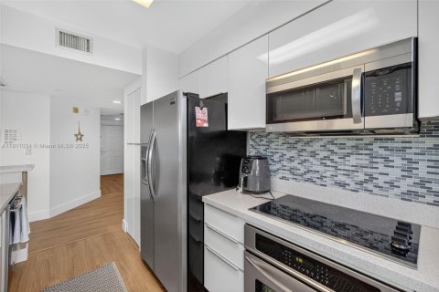 Apartment in Aventura, Florida 2 bedrooms, 115.66 sq.m. № 1966176 - photo 28