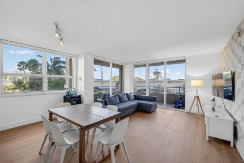 Apartment in Aventura, Florida 2 bedrooms, 115.66 sq.m. № 1966176 - photo 14