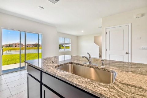 Villa ou maison à vendre à Wesley Chapel, Floride: 4 chambres, 220.36 m2 № 2413873 - photo 5