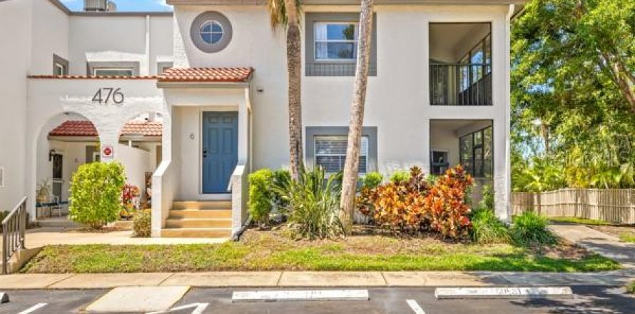 Condo in Saint Petersburg, Florida, 2 bedrooms  № 1650226